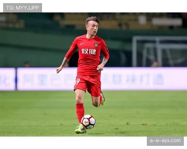 中超焦点战：权健迎战上港，巅峰对决引爆球迷期待