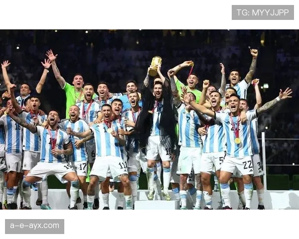 阿根廷队新阵型显成效，战术调整助力球队迈向胜利