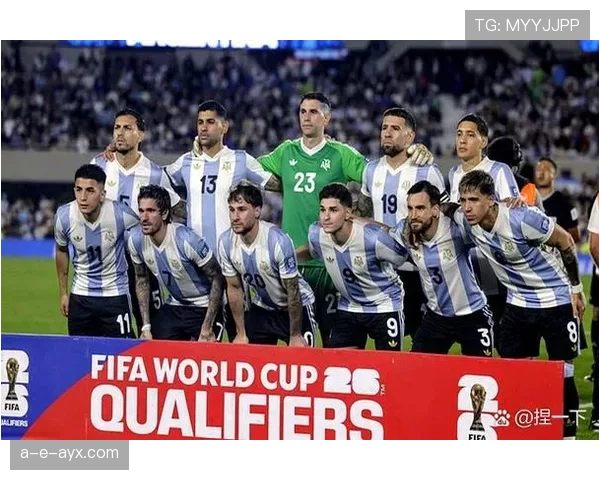 博尼法斯与奥斯梅恩：尼日利亚中锋生涯路径对比分析