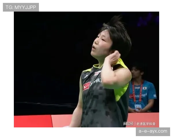 山口茜比赛后直接换豪车下场，这得多少钱买一双球鞋啊？